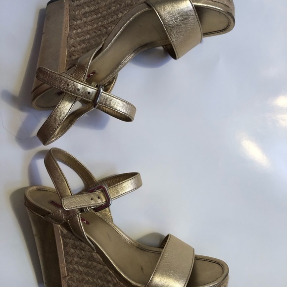 Prada gold heels 9 - Picture 3 of 4